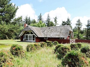 Exterior - 4 Star Holiday Home in Blavand (Blavand)