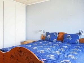 4 bedrooms, individually furnished