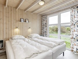 House | 4 bedrooms, individually furnished