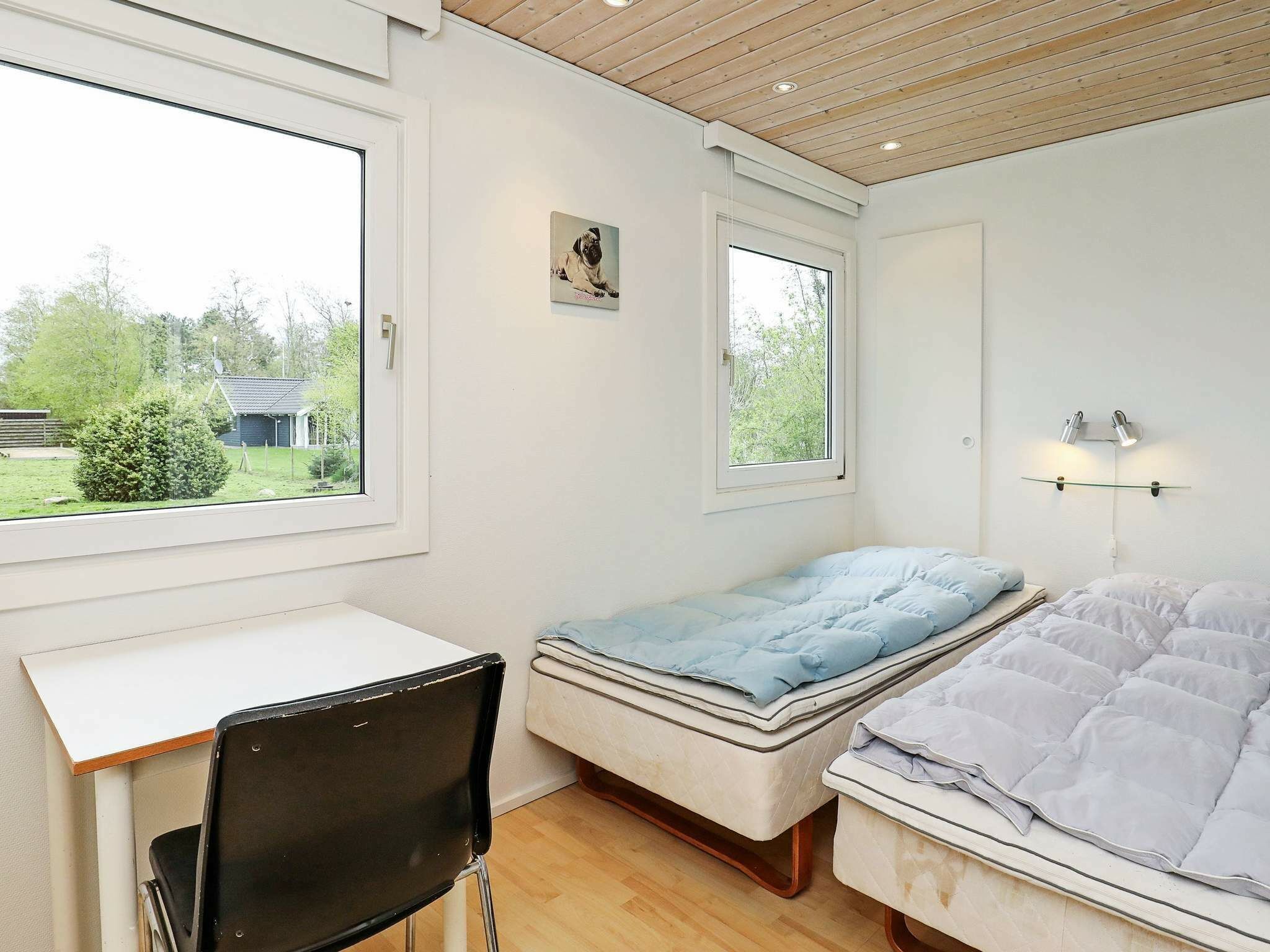 3 bedrooms, cots/infant beds