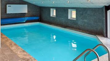 Ferienhaus | Pool | Innenpool, Außenpool