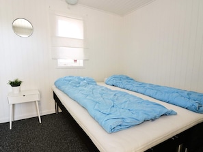 House | 5 bedrooms, individually furnished