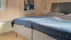 House | 4 bedrooms - 8 Person Holiday Home in Saltum (Saltum)