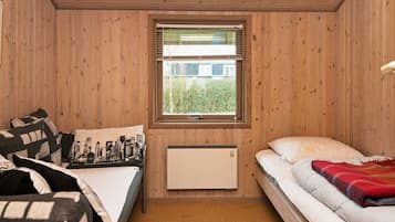 3 bedrooms, cribs/infant beds, individually furnished