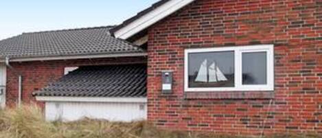 House | Exterior