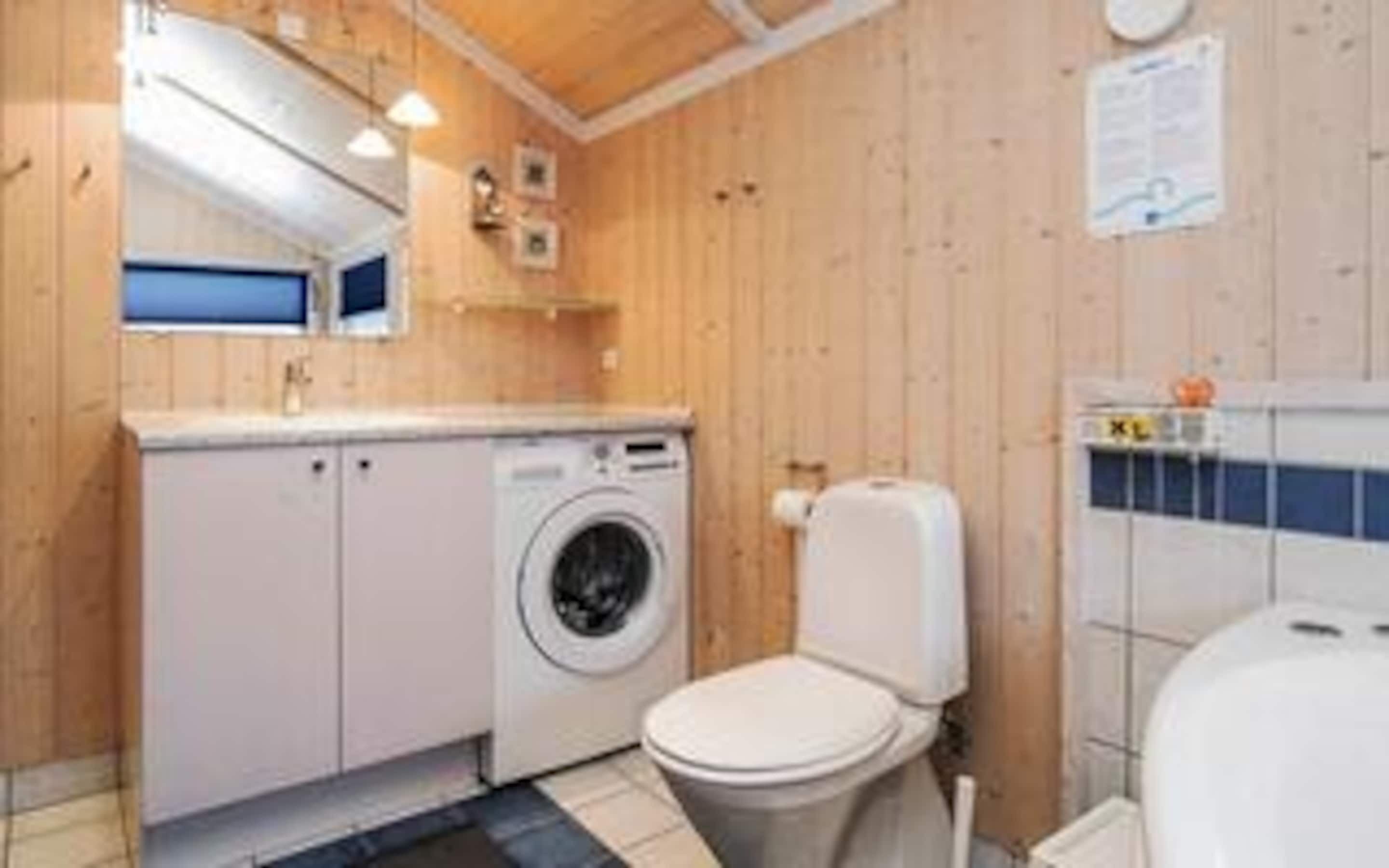 House | Bathroom