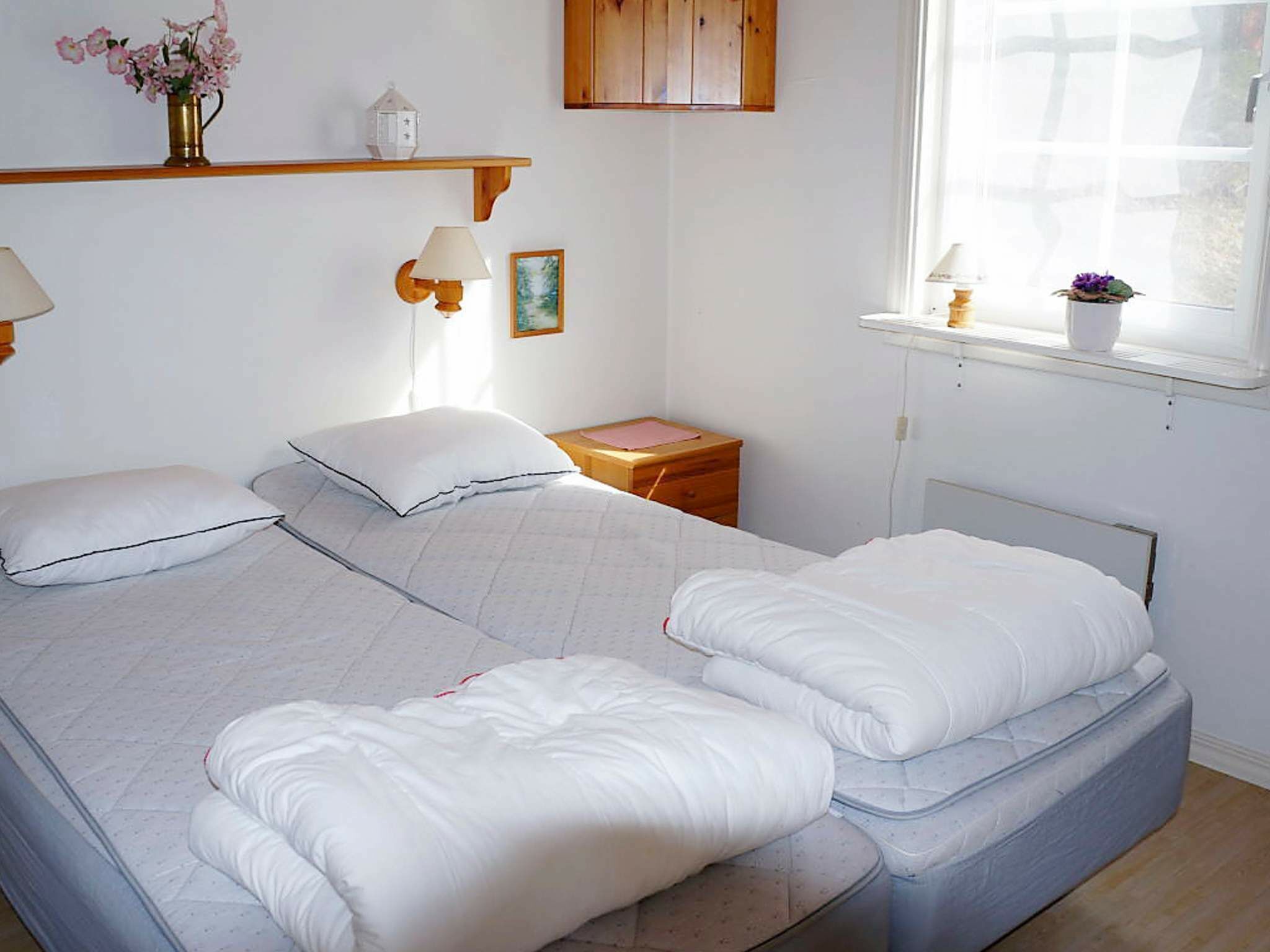 2 bedrooms, individually furnished, bed sheets