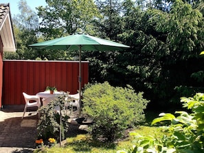 House | Outdoor dining