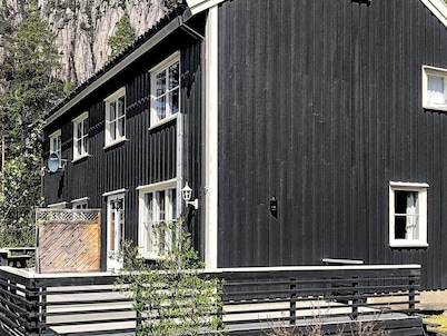 7 Person Holiday Home in Treungen