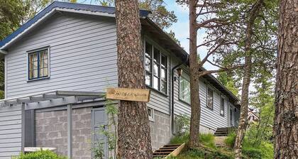 10 Person Holiday Home in Evje