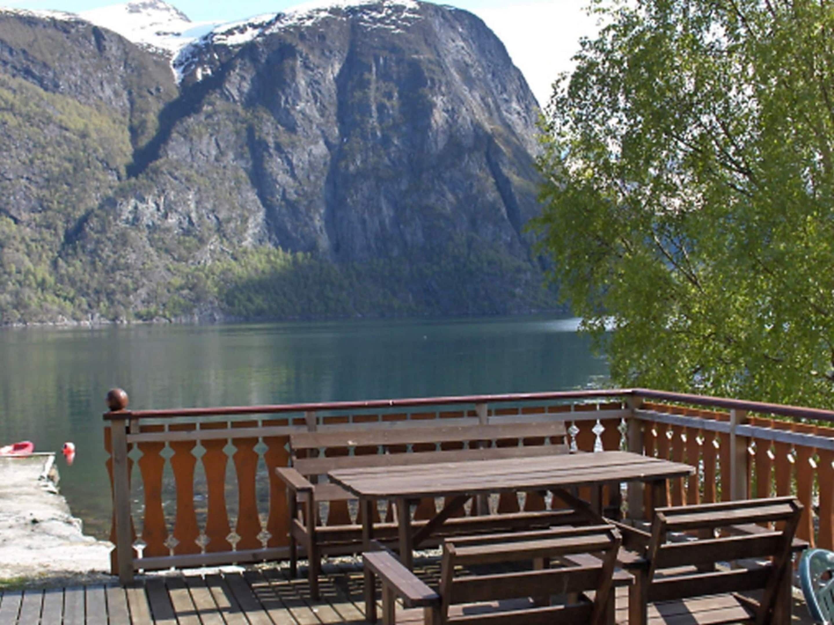 House | Outdoor dining