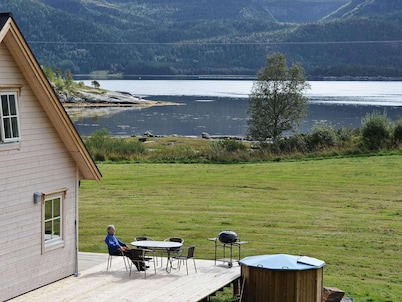 Holiday Home in FÃ¸llenslev