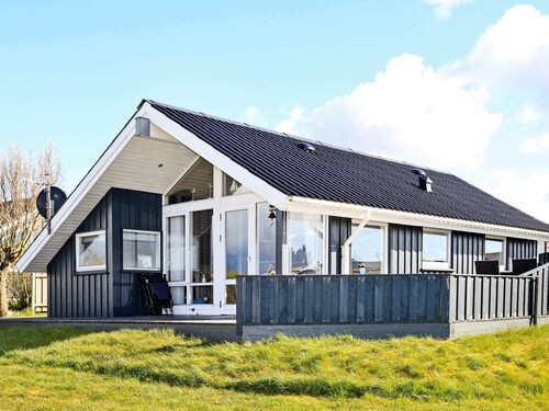 Lovely Holiday Home in Lemvig near Sea