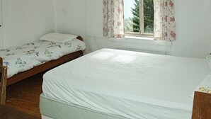 1 bedroom, individually furnished - 5 Person Holiday Home in Hafslo (Luster)