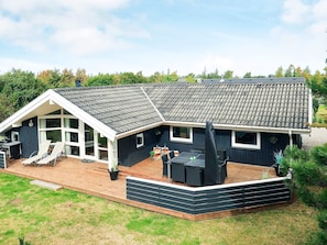 House | Outdoor dining - 8 Person Holiday Home in Humble (Sydlangeland)
