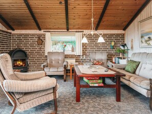 Interior - Superb Holiday Home in Hemmet near Sea (Hemmet)