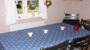 2 bedrooms, individually furnished