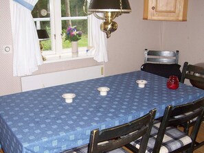 2 bedrooms, individually furnished - 7 Person Holiday Home in Laholm (Eldsberga)