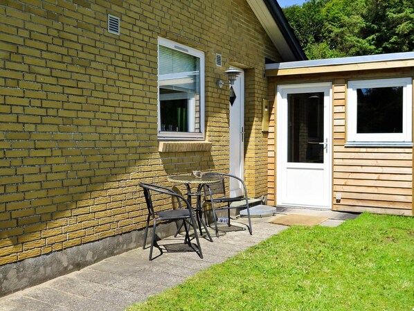 House | Outdoor dining