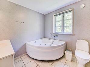 Spa treatment - 5 Star Holiday Home in Aakirkeby (Akirkeby)