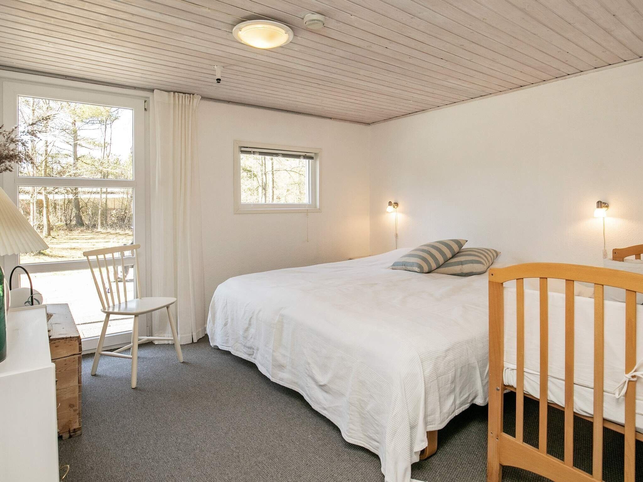 3 Schlafzimmer, Babybetten