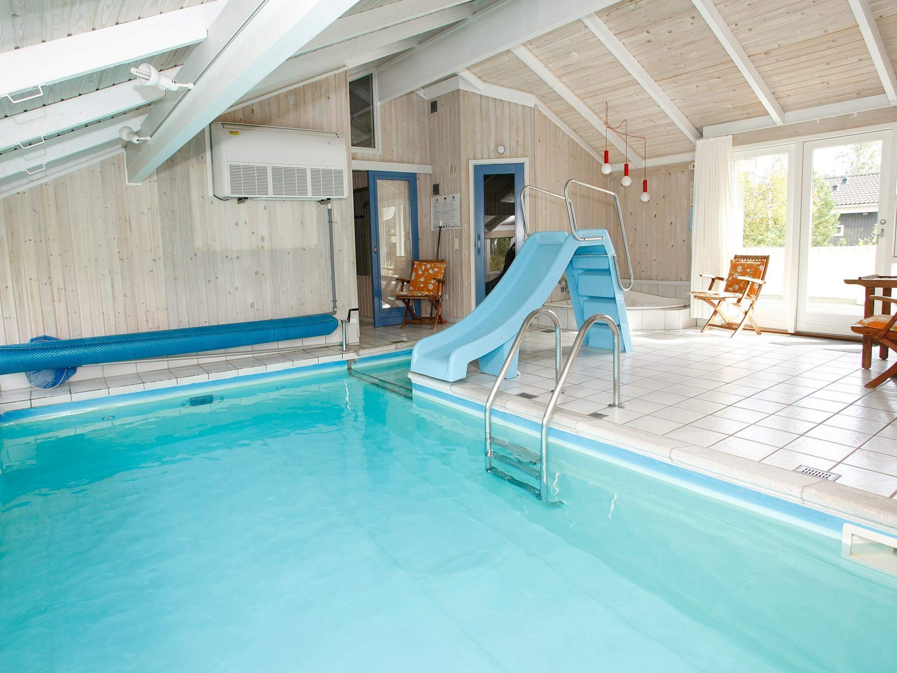 House | Pool