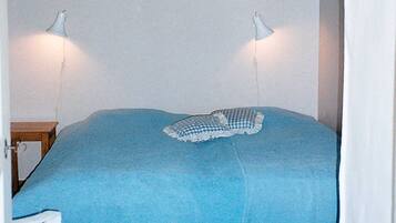 4 bedrooms, individually furnished