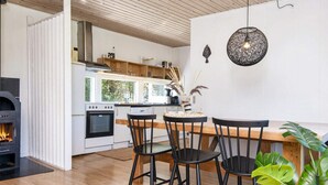 Hus | Eget kjøkken | Høy barnestol