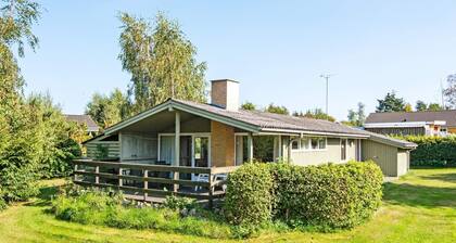 6 Person Holiday Home in Glesborg