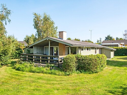 6 Person Holiday Home in Glesborg