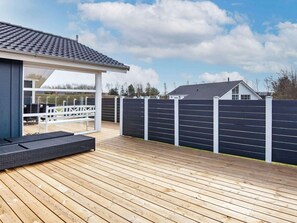 Property grounds - 6 Person Holiday Home in Hemmet (Hemmet)