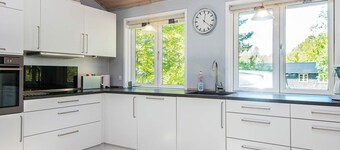 Bright Holiday Home in Glesborg near Beach
