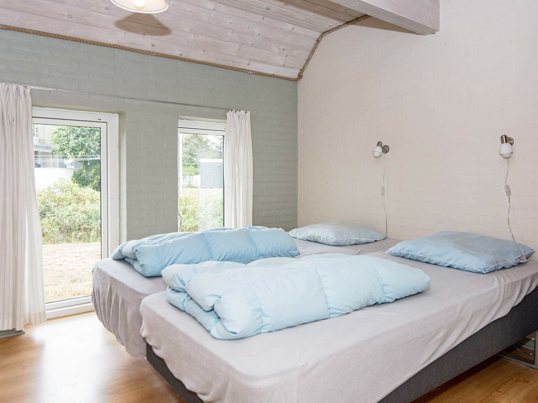 4 bedrooms