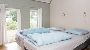 4 camere