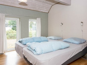 4 bedrooms