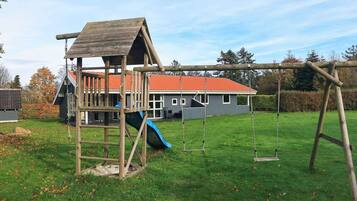 House | Pemandangan dari hartanah