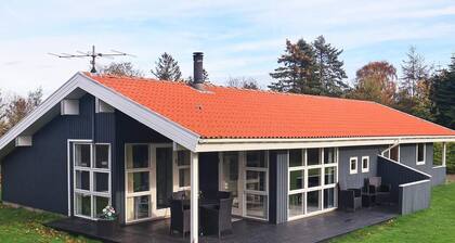 4 Star Holiday Home in Humble