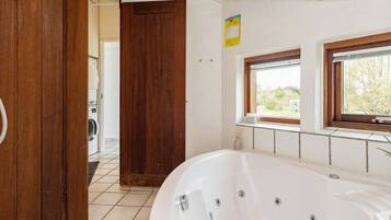 House | Spa treatment
