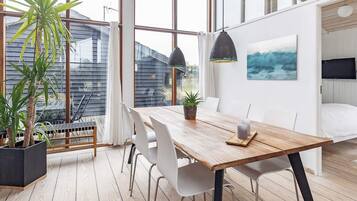 House | Dining