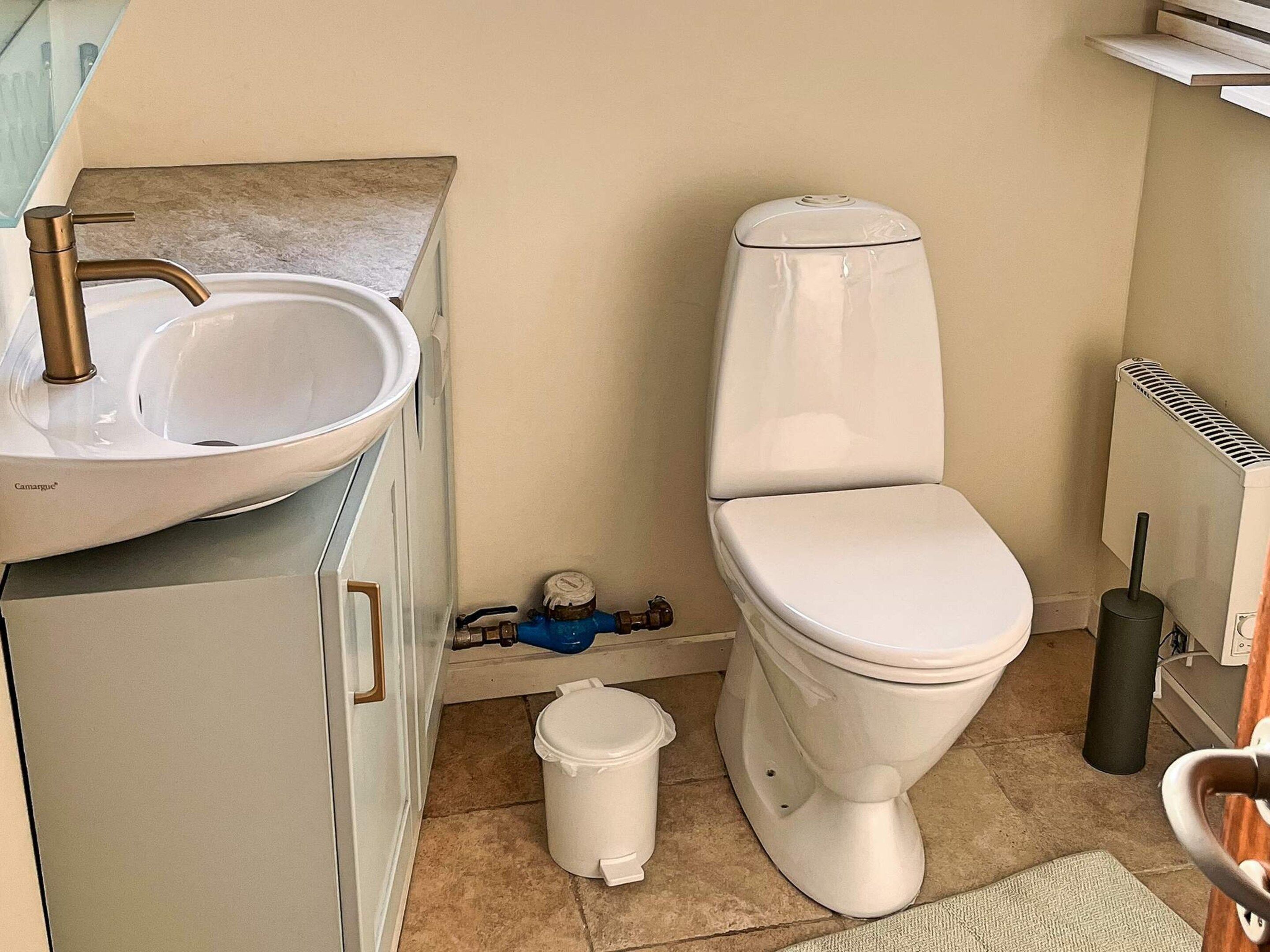 House | Bathroom