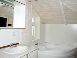 House | Spa treatment