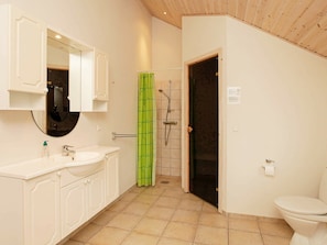Bathroom - Spacious Holiday Homein Falster With Sauna (Vaeggerlose)