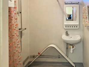 House | Bathroom
