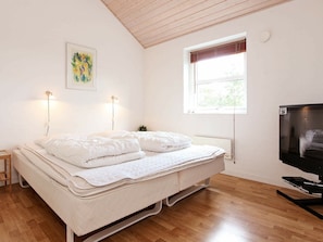3 bedrooms
