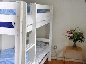 3 bedrooms, cribs/infant beds - 6 Person Holiday Home in Tranekaer (Tranekaer)