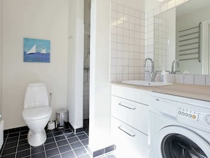 Bathroom - 6 Person Holiday Home in Tranekaer (Tranekaer)