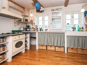 House | Private kitchen - 6 Person Holiday Home in Harboore (Harboore)