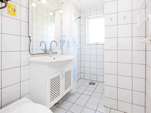 House | Bathroom