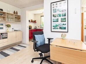 Unclassified image, 3 of 40, button - 6 Person Holiday Home in Millinge (Millinge)