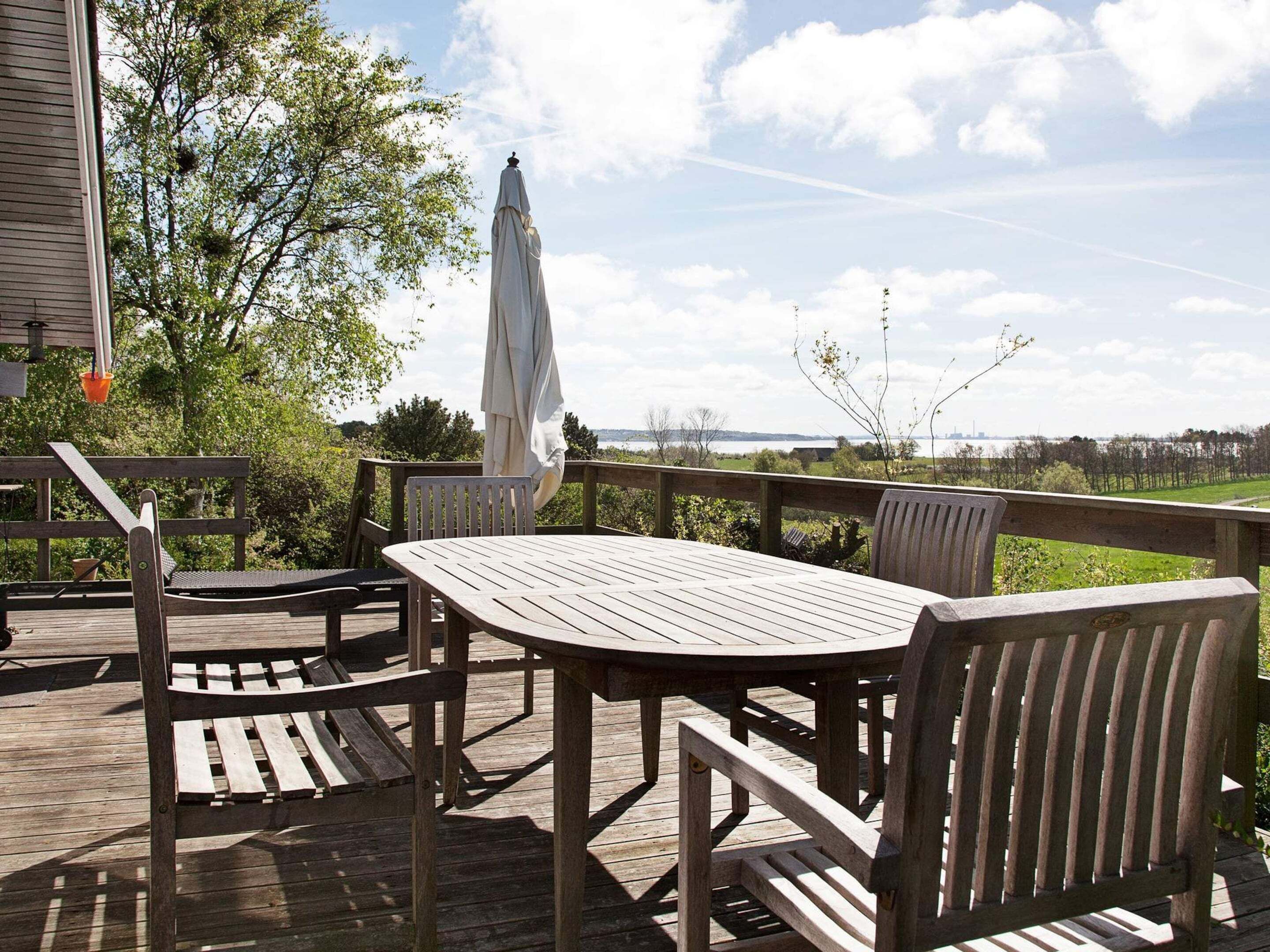 House | Outdoor dining